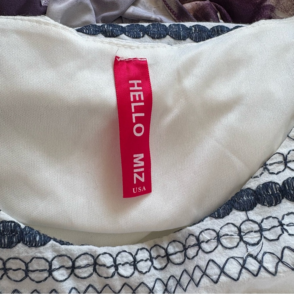 Hello MIZ White and Blue Embroidered Maternity Dress Size Small - Picture 7 of 7
